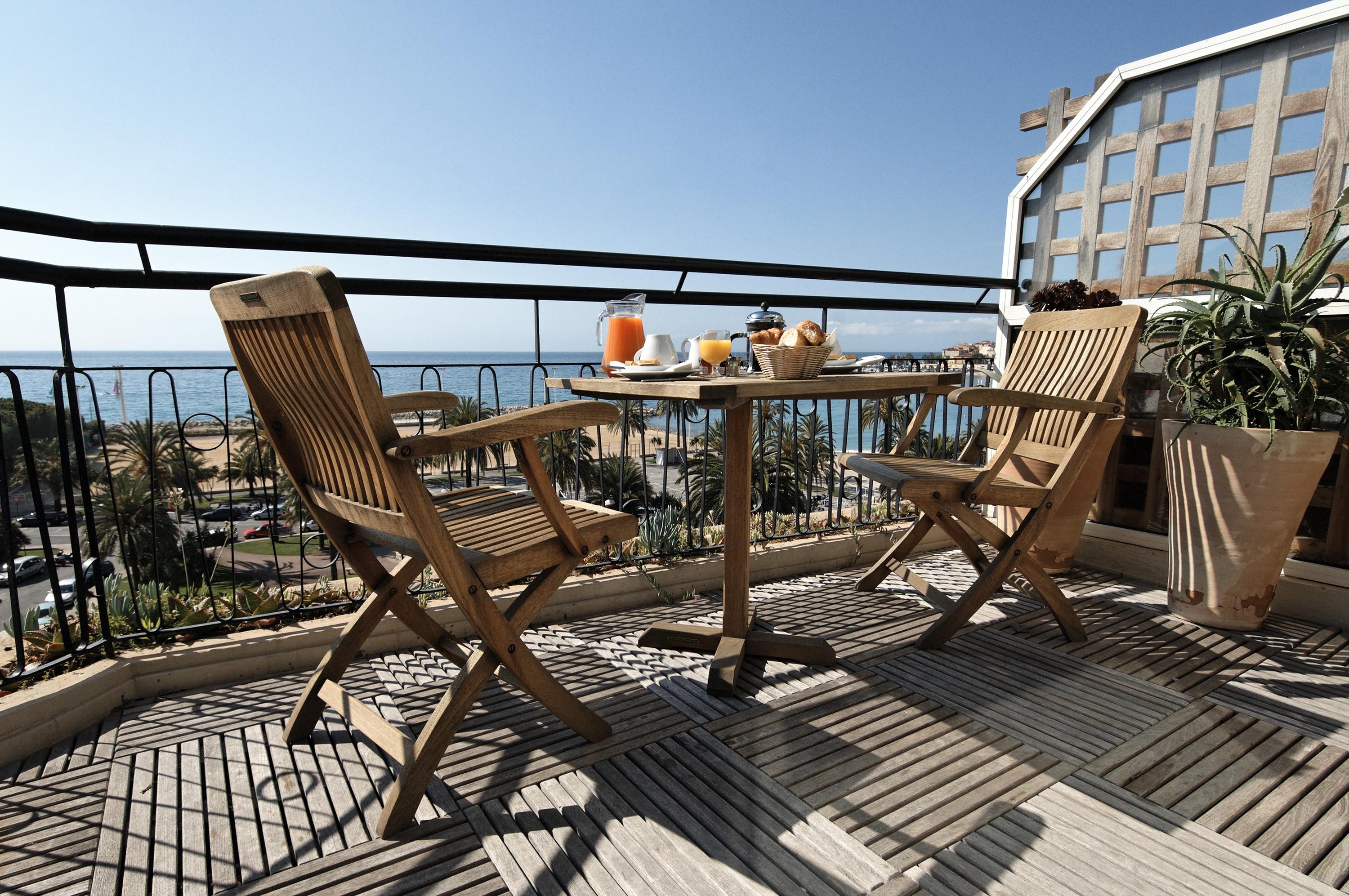 Hotel Napoléon Menton Buitenkant foto