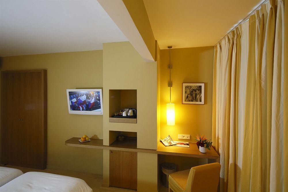 Hotel Napoléon Menton Buitenkant foto