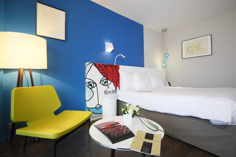 Hotel Napoléon Menton Buitenkant foto